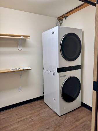 $1,595 / 1br - 543ft2 - In-unit Washer & Dryer, Package Lockers, Now Showing (Kern)63956923877762121