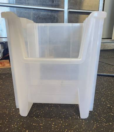 25 Uline Clear Stackable Bins 1