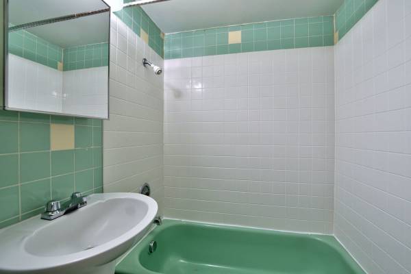 $1,099 / 1br - 600ft2 - 🛏️ $1099 1BR Near Everything – Free Rent, Pets OK! 🎁 (500 East 13th Street, Vancouver, WA)63672600867713124