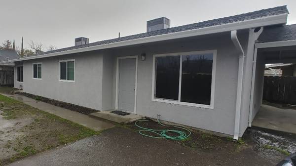 $1595.00 / 2br - 800ft2 - Centrally Located Duplex in Turlock63763026097281120