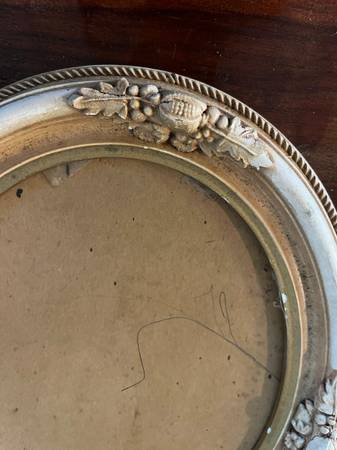 Two matching antique frames 1