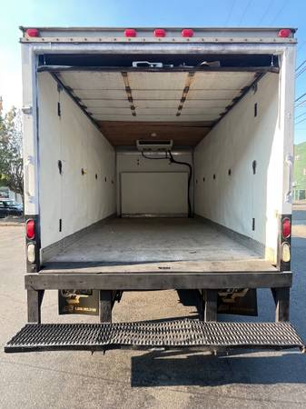 2008 Ford E-350 14FT REEFER - Photo 6