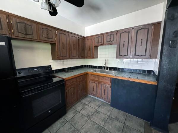 Large 2 bedroom apartment 1