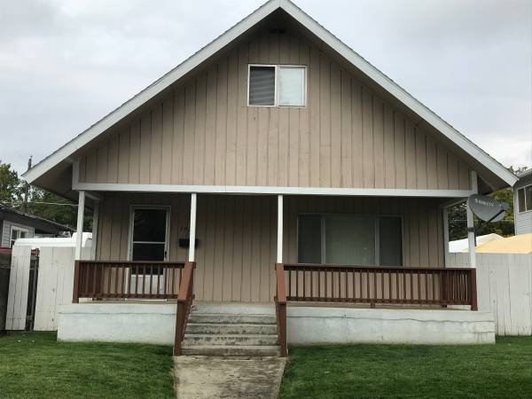 3 Bedroom 2 Bath- Northeast 1
