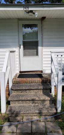 $200 / 1br - Habitación amueblada con Wifi (North Charleston)64016105884417120