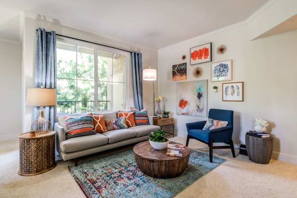 $2,600 / 1br - 744ft2 - 1/bd 1/ba, Central Air Conditioner, Breakfast Bar (1850 Thibodo Rd, Vista, CA)63621352323201124