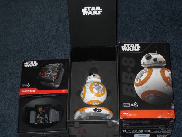 STAR WARS BB-8 ANDROID AND FORCE BAND 1