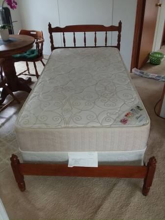 Complete Posturepedic twin bed with frame headboard and mattress set 1