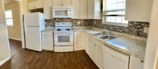 $1,465 / 3br - 1212ft2 - Three bedroom townhome! (Jeffersonville)64008828318082122