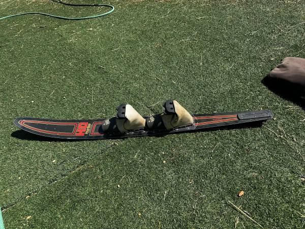 VINTAGE HO TURBO COMPETITION GRAPHITE 65" SLALOM WATER SKI 1