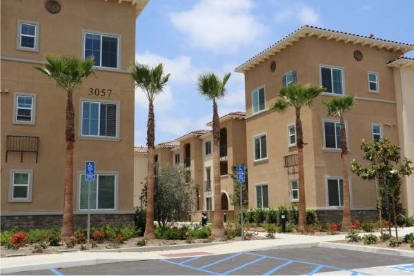 $2,640 / 1br - 617ft2 - Smart Thermostats, In-Unit Washer & Dryer, Patio/Balcony (3065 Village at the Park Dr, Camarillo, CA)63800474607491123