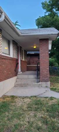 $1650.00 / 2br - 1000ft2 - West Temple63969053928323124