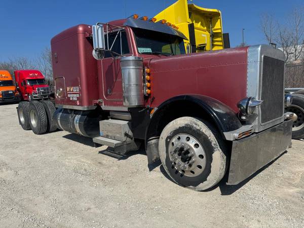 2000 Peterbilt 389 – ¡Bestia Legendaria, Reconstruida y Lista para Rodar! - $40,00063624833799809121