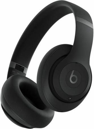 Beats Studio Pro Wireless Headphones - Black 1