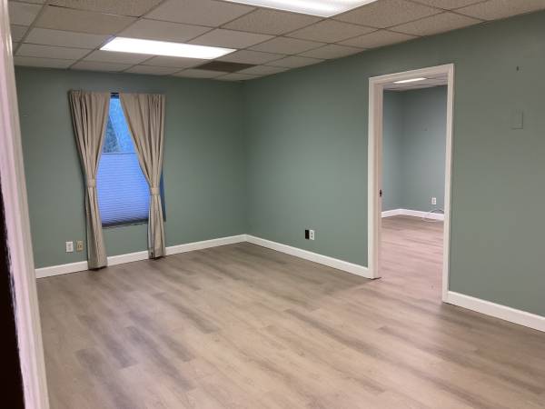 $1,250 / 514ft2 - Office Space For Lease, Suite 102 (Brentwood/Cool Springs)64053195634434121
