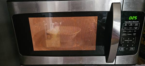 Free Microwave for someone in need 1