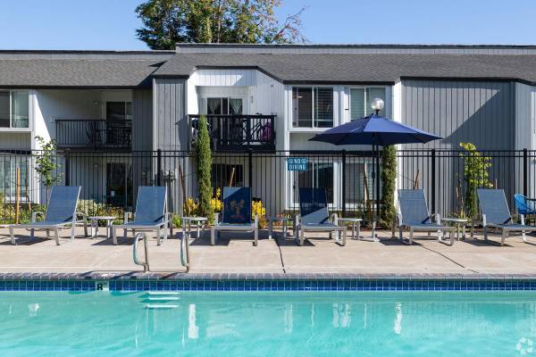 $1,578 / 2br - 902ft2 - Rentable Storage Spaces, Bicycle Storage, BBQ and Picnic Gazebo (Argay Neighborhood)63820739043843124