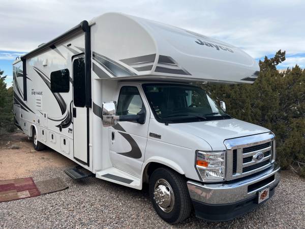 JAYCO GREYHAWK 2022 CLASS C 1