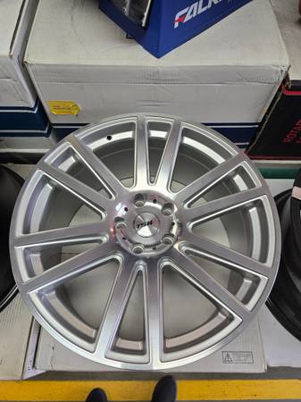 20x10 TSW Gatsby Wheels 1