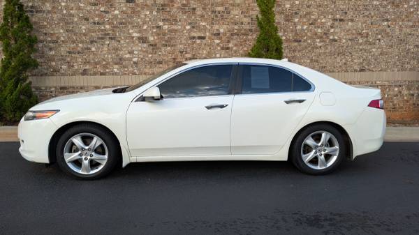 2010 ACURA TSX 4 CYL GAS SAVER LEATHER SUNROOF RUNS & DRIVES EXC COLD AC - $4,700 (Cumming)63620341493891122