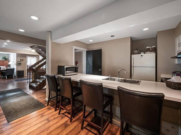 $1,410 / 3br - 1220ft2 - In Newark, Package Receiving, 3 bedroom (McMillen Woods)63682569682433122