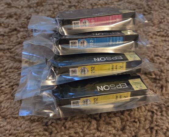 NEW Epson 212 Printer Ink Cartridges (Cyan, Magenta, Yellow) 1