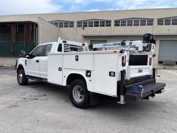 2019 Ford F350 SD 4X4 - Photo 3