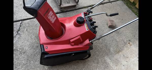Honda HS35 snow blower 1