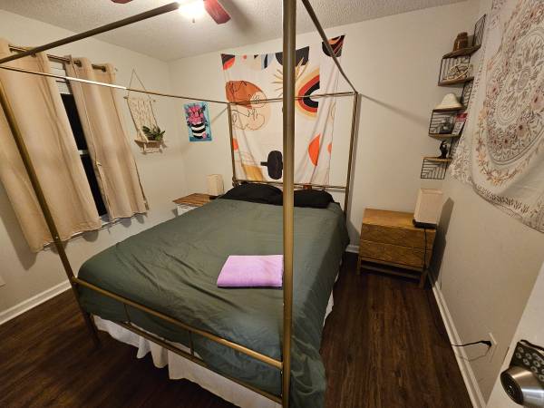$900 / 1br - Multiple rooms available for rent (various locations) (Charlotte)63925335728898121