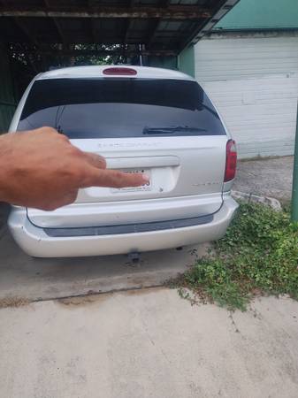 2003 Dodge Grand caravan - $900 (West)63470780111363122