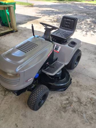 Riding lawn mower 1
