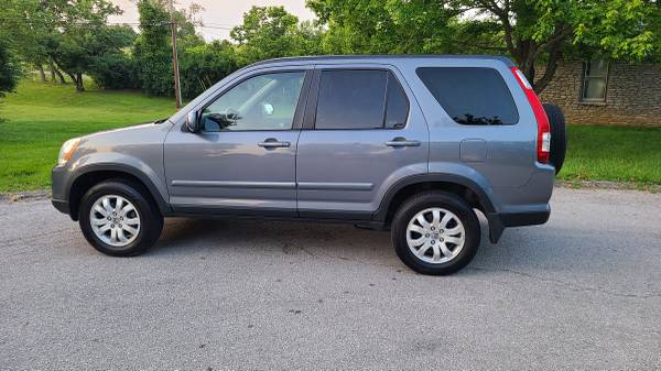 2005 Honda CR-V SE AWD - $7,50063624957642497123