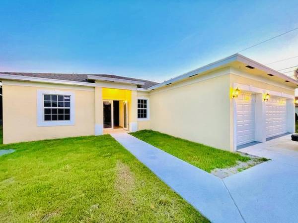 $3,200 / 4br - 4 HABITACIONES, 3 BAÑOS, GARAJE PARA 3 COCHES (PORT ST. LUCIE)63799881932033120