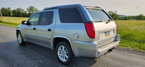 GMC Envoy XUV SLE 4x4 4wd suv 4.2 6cyl low miles 83,575k - $4,650 (Oakdale)63625245285379121