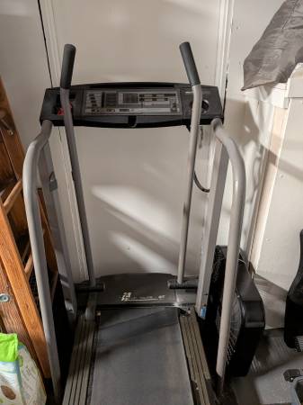 Free treadmill 1