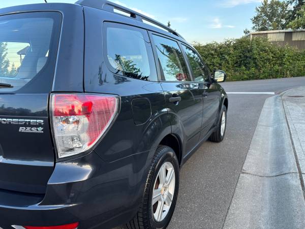 2011 Subaru Forrester funciona excelente - $4,250 (Lynwood)63654706409347123