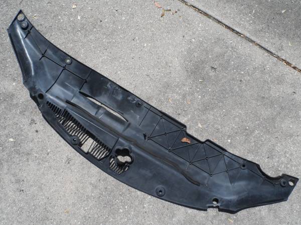 Cubierta de acceso al soporte del radiador Lexus 2007-2012 Lexus ES350 - $75 (Greenfield)63470464173699120