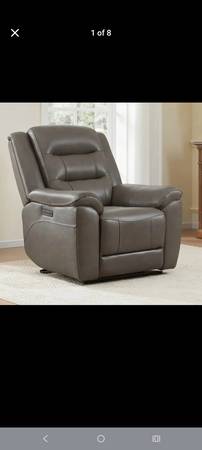 Recliner 1