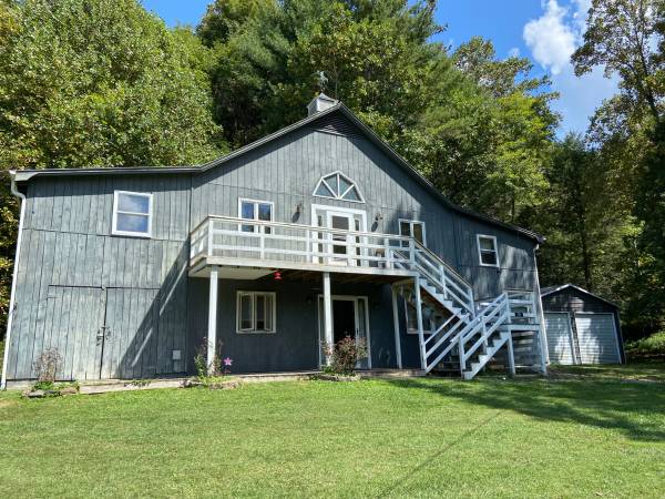 $295,000 / 3br - 1744ft2 - Recently updated 3 bed 2 bath house in beautiful Green Mountain, NC (Green Mountain)64029211621250121