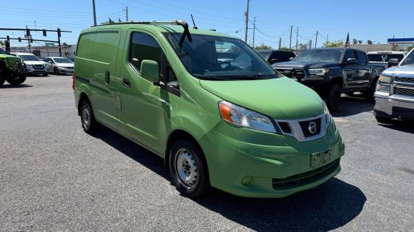 2015 Nissan NV200 S - Photo 2