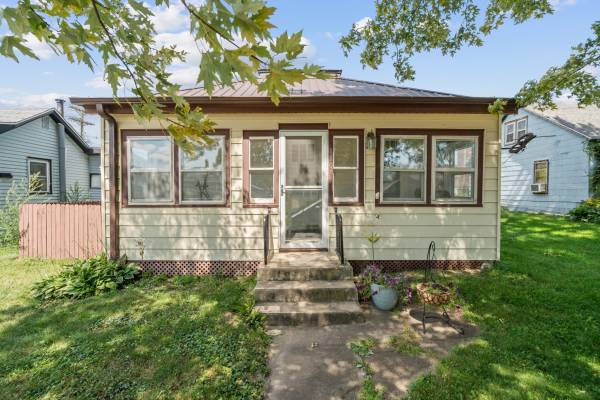 $130,000 / 2br - 768ft2 - House For Sale (coggon)63942847411330120