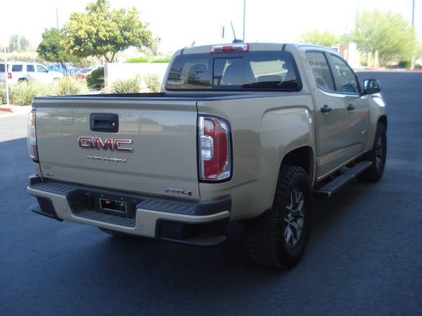 2022 GMC Canyon AT4 4WD Cabina Extendida, totalmente equipada, financiamiento disponible - $33,99563490144721793123