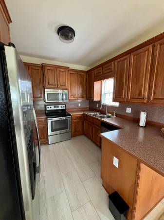 $268,000 / 3br - 1460ft2 - 3 habitaciones, 2 baños Descubre vistas impresionantes en esta encantadora casa de 3 habitaciones (Fairmount)63661598257539121