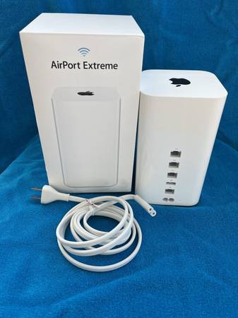 Apple AirPort Extreme Base Station 1