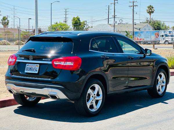 CLEAN TITLE 2018 MERCEDES-BENZ GLA 250 4MATIC (AWD) *LOW MILES* - $10,990 (Sacramento)63654704514051123