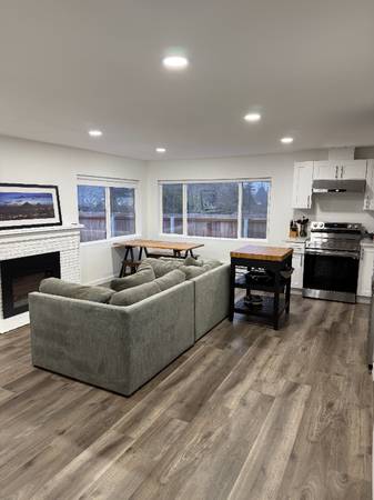 $4500.00 / 5br - Acogedora casa unifamiliar en Shoreline63811610831747122
