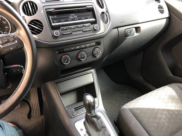 2014 TIGUAN - $6,000 (Burbank)63618171444353124