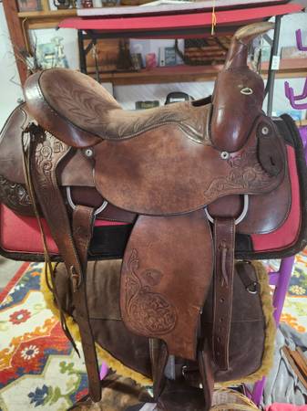Saddle 1