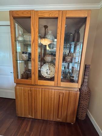 Dining Room Cabinet / Hutch / Chest 1