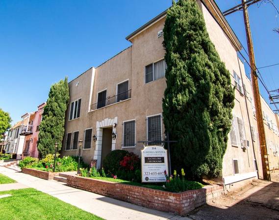$1,495 / 300ft2 - Estudio en Los Ángeles + Refrigerador + Techos Altos + Pisos con Inspiración en Madera (Cerca de The Grove)63701166991873122